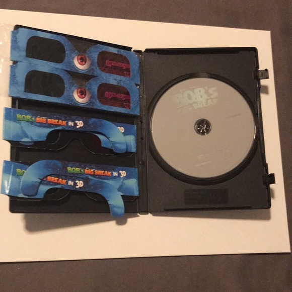 Two DVDs: Bob's Big Break 3D+2D Versions + Monsters vs Alien - Picture 5 of 10